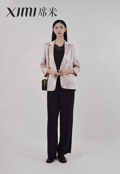 休閑女西服